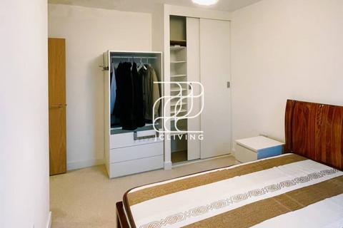 2 bedroom flat to rent, Station Road, SE13