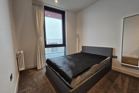 3 bedroom penthouse to rent, 123 City Island Way, London, E14