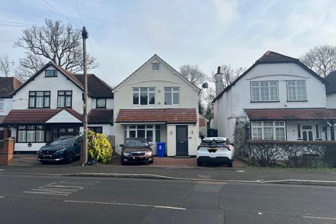 3 bedroom apartment for sale, Eastcote Road, Pinner, HA5