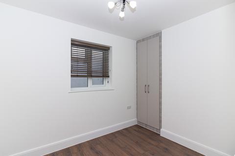 2 bedroom apartment for sale, Eastcote Road, Pinner, HA5