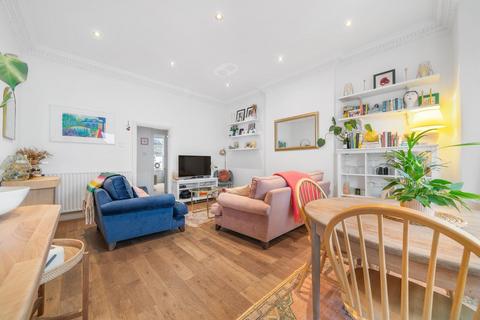 2 bedroom flat for sale, Haycroft Road, SW2