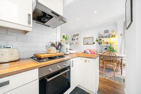 2 bedroom flat for sale, Haycroft Road, SW2