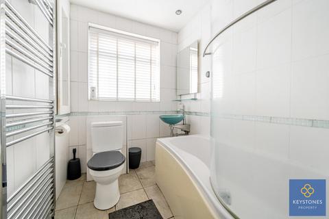 145 Clockhouse Lane, Romford, RM5 2TH