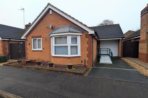 11 Adwalton Close, Newark, NG24 2GT