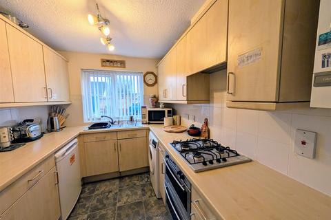 11 Adwalton Close, Newark, NG24 2GT