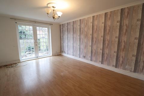 3 bedroom terraced house for sale, Camellia Place, Basildon, Essex, SS15