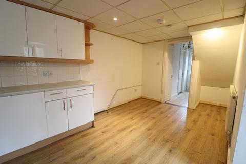 32 Camellia Place, Basildon, SS15 5NL
