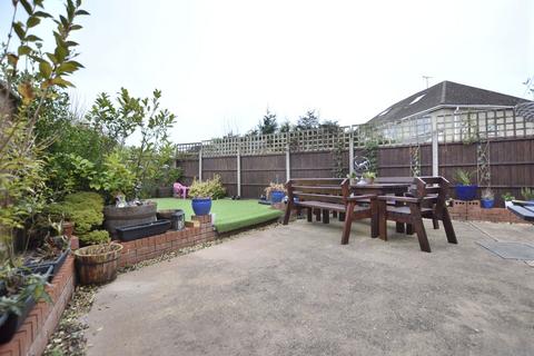 3 Armscroft Place, Gloucester, GL2 0SW