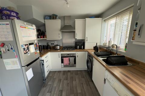 3 bedroom semi-detached house for sale, Upton Drive, Stretton DE14