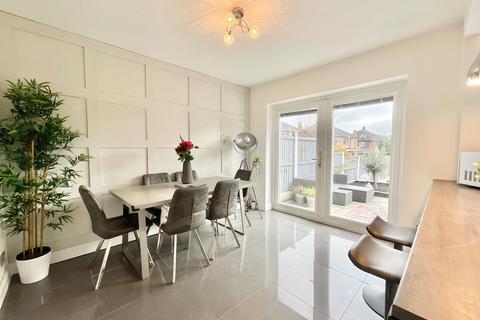 24 Wenger Crescent, Stoke-on-trent, ST4 8LE
