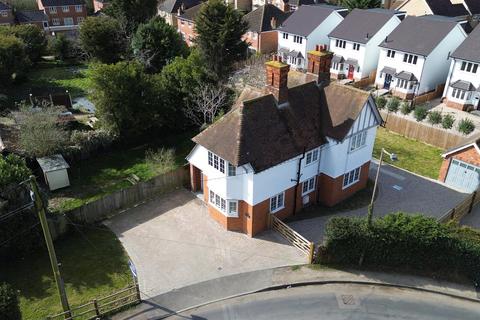 4 bedroom detached house for sale, Kings Road, Southminster