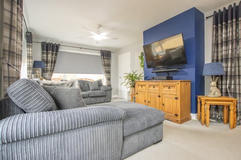 3 bedroom chalet for sale, Valley Rise, Dersingham