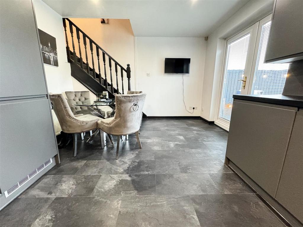 Kitchen dining room