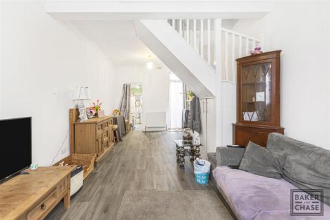 2 bedroom terraced house for sale, Batley Road, Enfield EN2