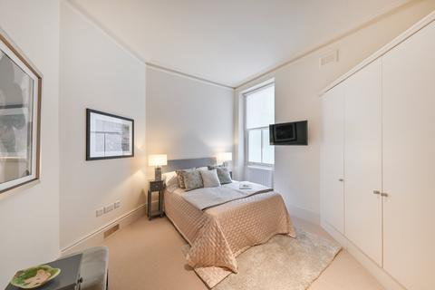 3 bedroom property for sale, Earl's Court Square, London