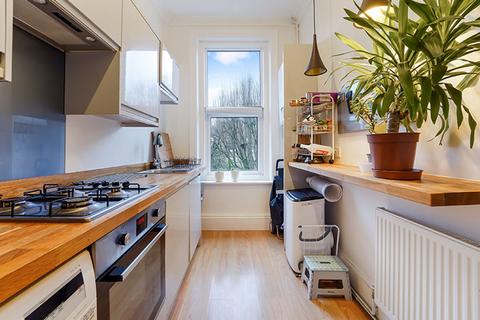 1 bedroom flat for sale, The Avenue, Surbiton KT5