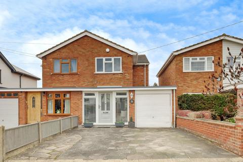 3 bedroom semi-detached house for sale, High Elms Road, Hockley, SS5