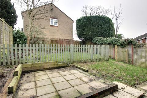 95 Beech Hill, Haywards Heath, RH16 3TS