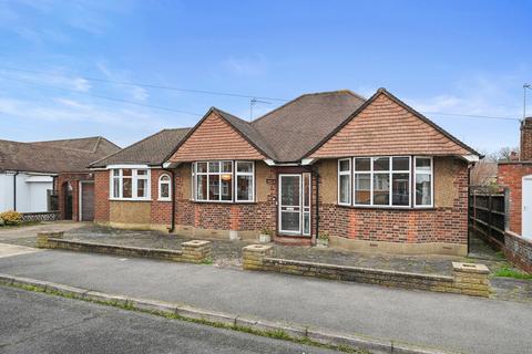 3 bedroom bungalow for sale, Moorfield Road, Chessington, KT9