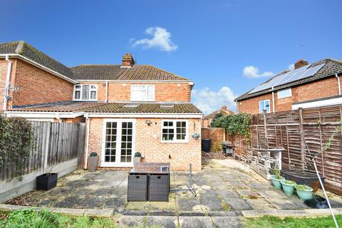 3 bedroom semi-detached house for sale, Ditmas Avenue, Kempston, Bedford, MK42