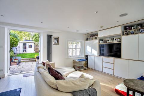 5 bedroom semi-detached house for sale, De Beauvoir Road, London, N1