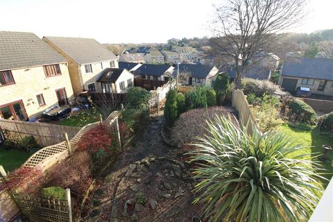 2 bedroom end of terrace house to rent, Yew Tree Road, Shepley, Huddersfield