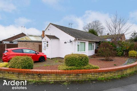 2 bedroom semi-detached house for sale, Cedar Chase, Heybridge