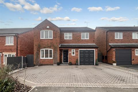 4 bedroom detached house for sale, Forest View, Swadlincote DE12