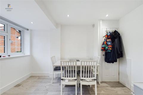 77 Groveside Close, Carshalton, SM5 2ER