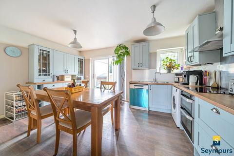 3 bedroom semi-detached house for sale, Old Farm Road, Surrey GU1