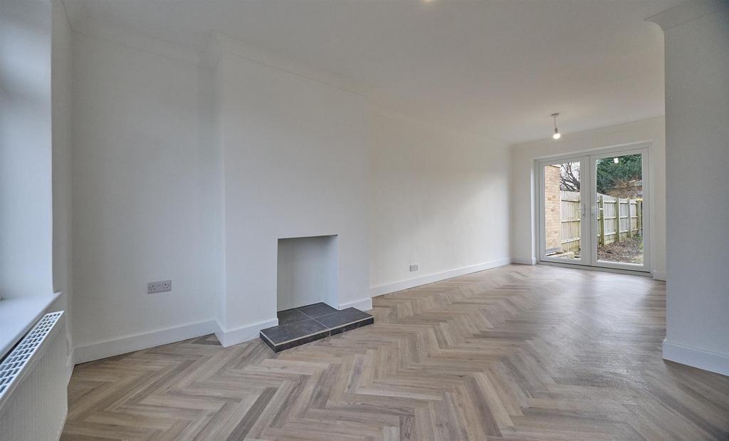 Open Plan Through Lounge/Dining Room