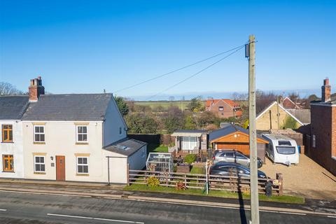 3 bedroom cottage for sale, Our Cottage, Main Road, Skeffling, HULL