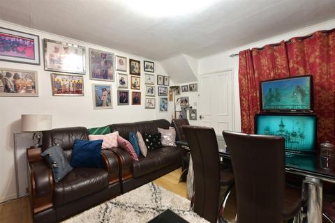 3 bedroom maisonette for sale, St. Stephen's Close, Walthamstow