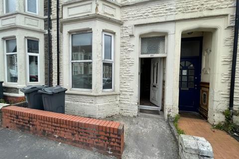 2 bedroom flat to rent, 20 A Tewkesbury Street