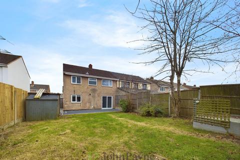 4 bedroom semi-detached house to rent, Newey Avenue, Bedworth, Warwickshire, CV12