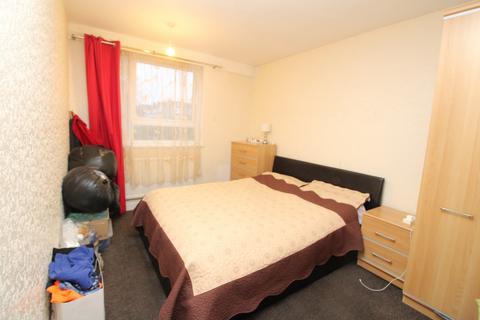 3 bedroom maisonette to rent, Polecroft Lane, London, SE6