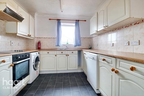 2 bedroom apartment for sale, Connaught Gardens East, Clacton-On-Sea