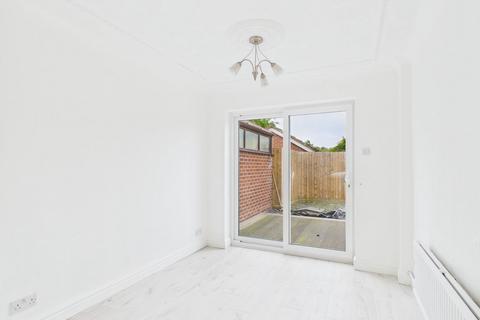 10 Laurel Avenue, Burscough, Ormskirk, L40 0SS