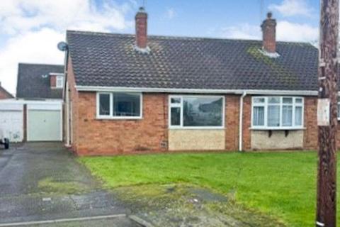 2 bedroom bungalow to rent, Snowdon Close, Kidderminster, DY11