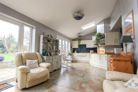 3 bedroom semi-detached house for sale, Bridgwater Drive, Westcliff-on-Sea, Essex, SS0