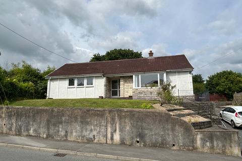 4 bedroom bungalow for sale, Fountain Hall Terrace, Carmarthen, SA31