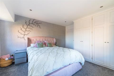 2 bedroom flat for sale, Spring Grove, Gravesend, Kent, DA12