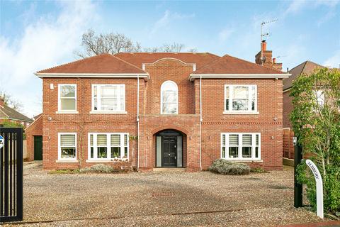 Aldenham Avenue, Radlett, Hertfordshire, WD7