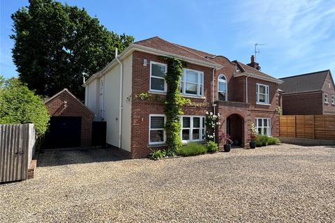 5 bedroom detached house for sale, Aldenham Avenue, Radlett, Hertfordshire, WD7