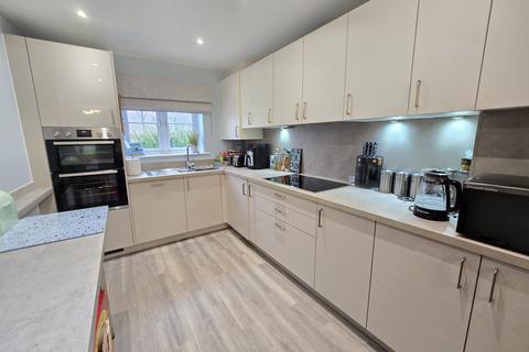 4 bedroom link detached house for sale, Merchant Avenue, Bury St Edmunds