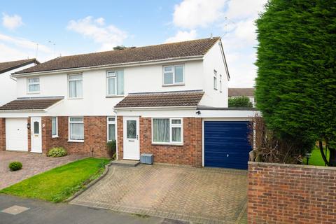 4 bedroom semi-detached house for sale, Cypress Avenue, Godinton Park