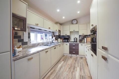 2 bedroom park home for sale, Welford Chase, Welford On Avon, Stratford-Upon-Avon