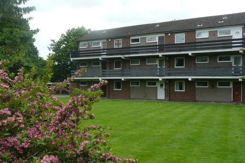 2 bedroom apartment to rent, Addlestone