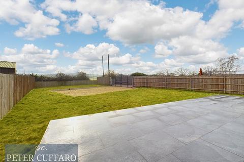 undefined, Walnut Tree Close, Nazeing EN9