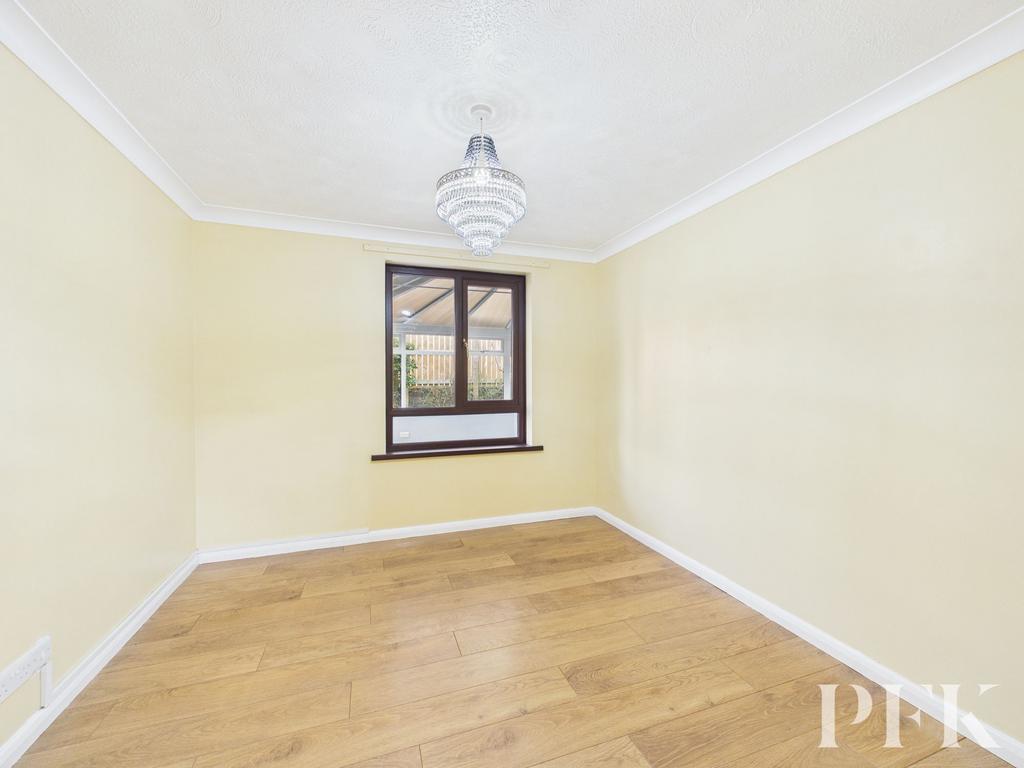 Office/Bedroom/Reception Room